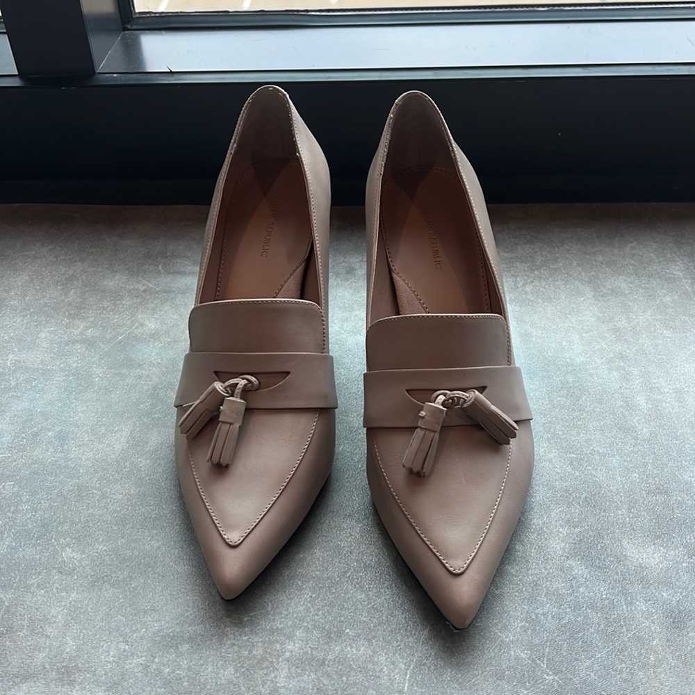 Nude Leather Loafer Pumps